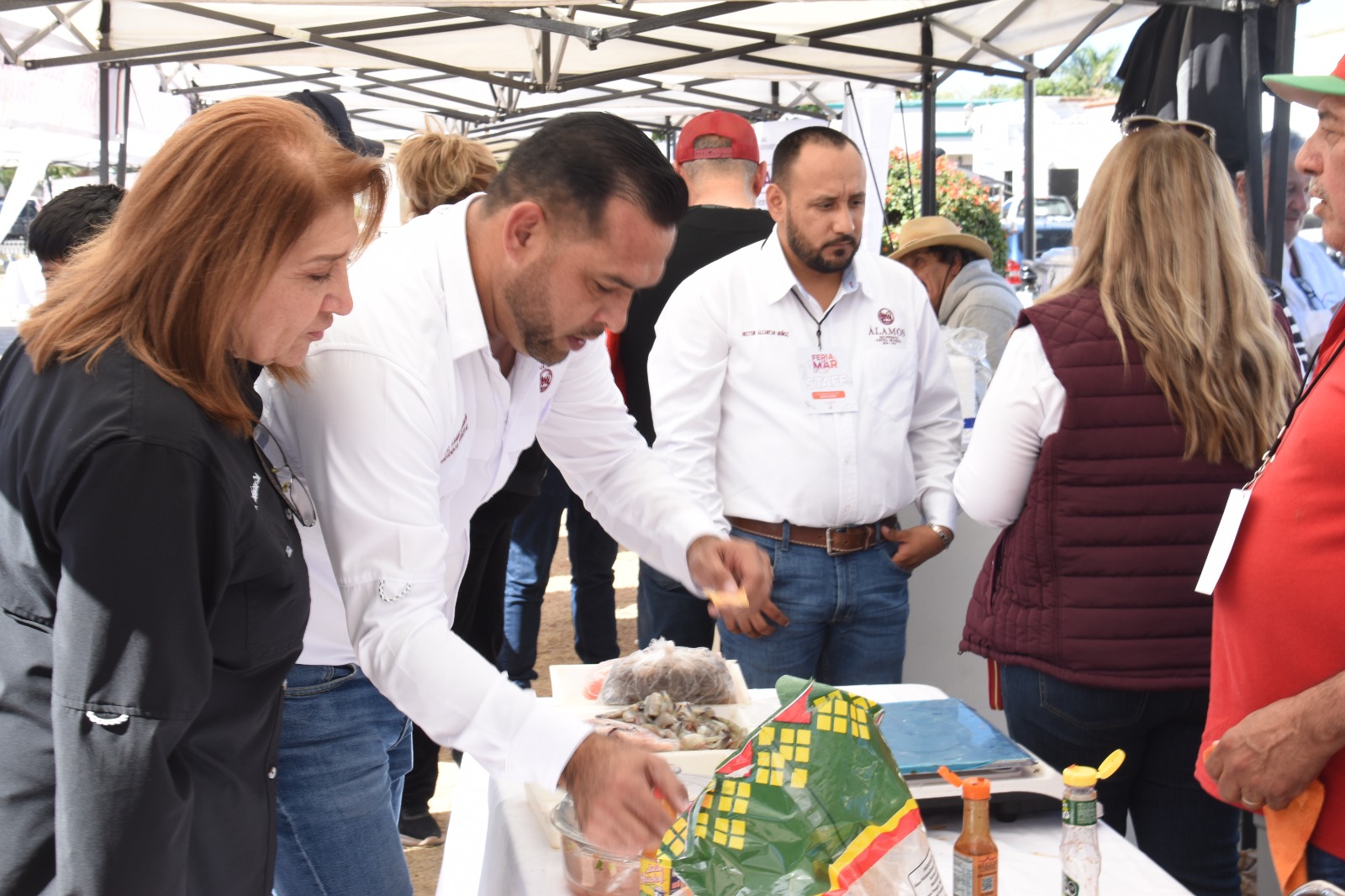 Gobierno de Sonora realiza con éxito la “Feria del Mar en Álamos”